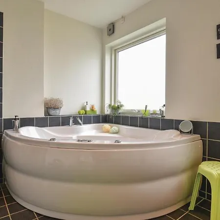Stunning In W/ Wifi And 3 Bedrooms 펜션 Ulfborg