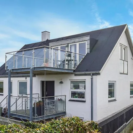 Stunning In W/ Wifi And 3 Bedrooms *